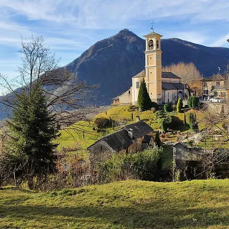 Casa Al Campanile First Floor, Leonardoshome Trarego Viggiona