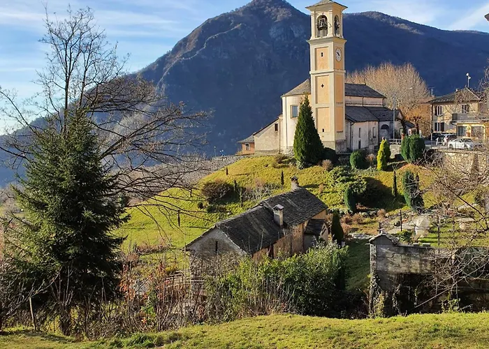 Casa Al Campanile First Floor, Leonardoshome Trarego Viggiona