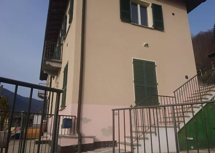 Apartamento Casa Al Campanile First Floor, Leonardoshome Trarego Viggiona