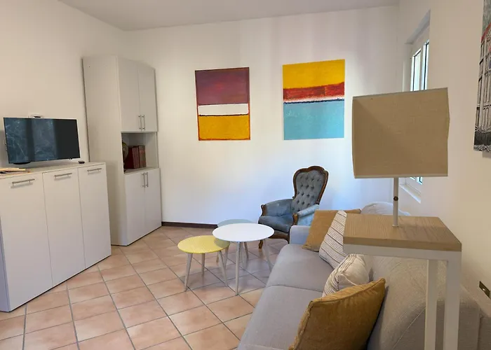 Casa Al Campanile First Floor, Leonardoshome Trarego Viggiona